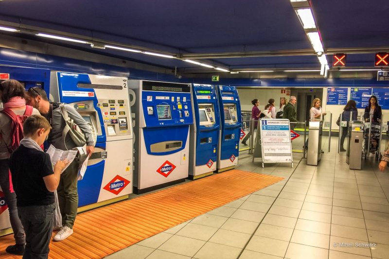 Ticket vending machines in Madrid