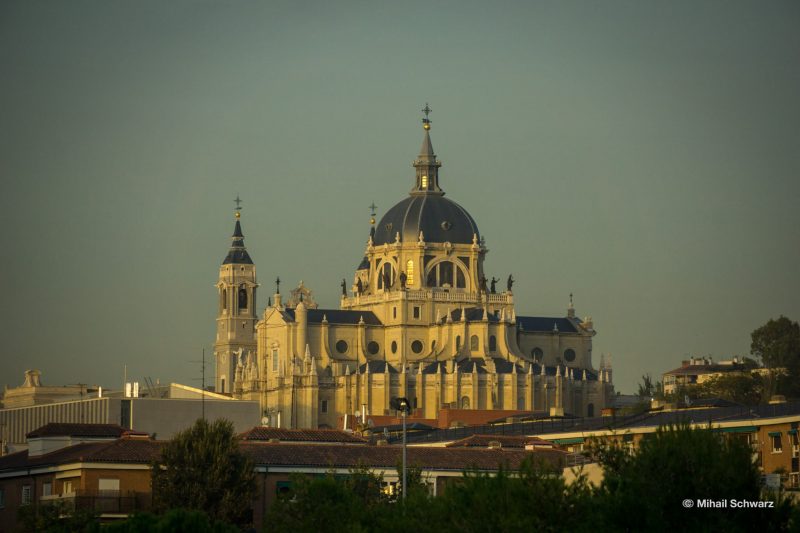 Almudena Cathedral (Catedral de la Almudena)