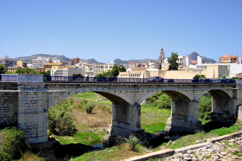 Bridge over the Serpis